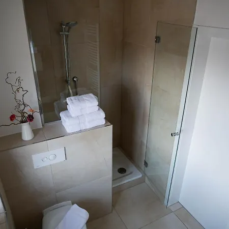 Helles 2-zimmer-apartment In Ostin Am Tegernsee Apartman *